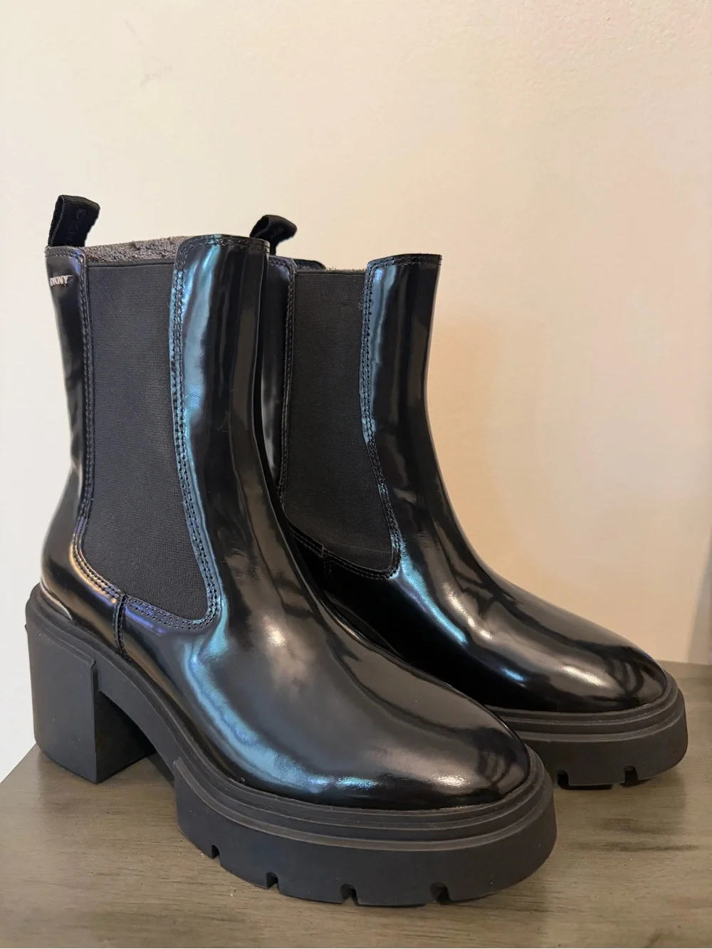 DKNY Thana Platform Chelsea Ankle Boot Black Leather Logo Rubber Sole Heel 6